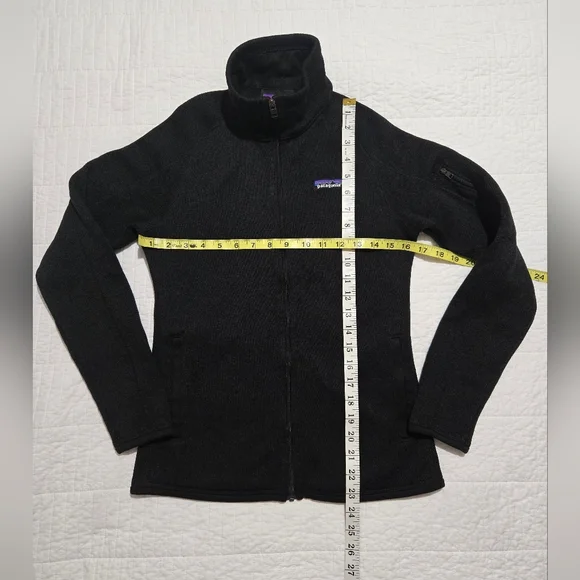 Patagonia Women's Black Full-Zip Fleece Jacket - Picture 4 of 9
